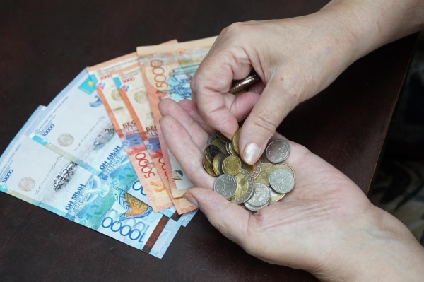 Некоторые пенсионные выплаты планируют освободить от налогов в Казахстане