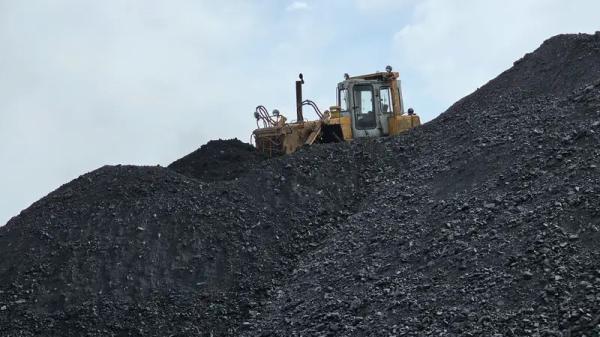 АЗРК: Биржевые торги углем позволили сократить посредников