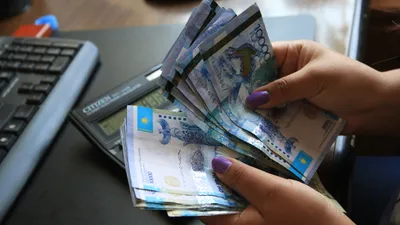 Почему казахстанцы чаще идут в ломбарды