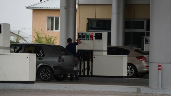 Лимит на продажу бензина по сниженной цене установили в Казахстане
