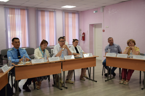 Частные школы Казахстана оставили без денег на питание детей