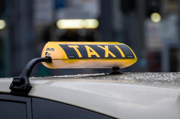 Из-за чего цены на такси могут быть очень высокими в Казахстане
