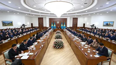 Президент похвалил Романа Скляра и рассказал, за что отвечают Мурат Нуртлеу и Асет Иргалиев