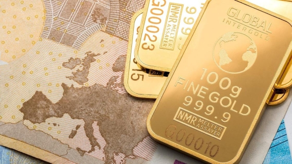 Цены на золото снизились впервые за два месяца